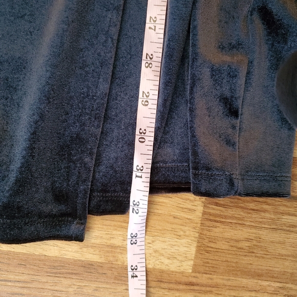H&M Divided Velvet Wrap Dress Size Small Black Long Sleeve - Picture 6 of 6